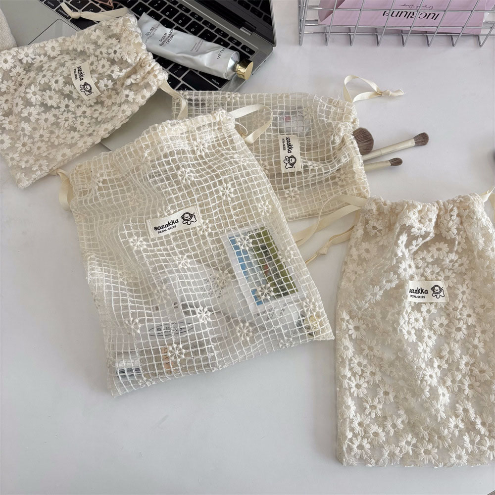 Koronkowa, haftowana siateczko – Cosmetic Bags recenzja i cena